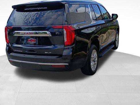 Used 2023 GMC Yukon SLT AWD/4WD image 3