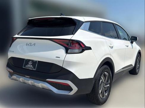Used 2023 Kia Sportage LX image 9