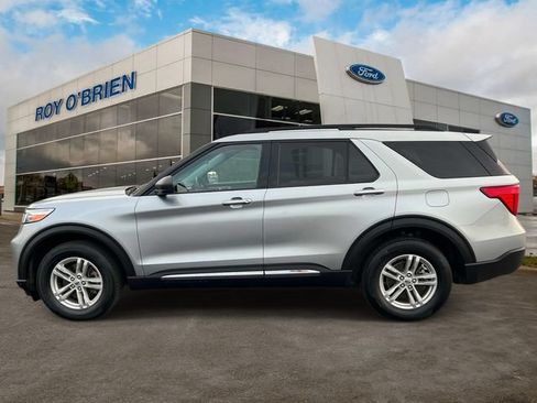 Certified 2024 Ford Explorer XLT AWD/4WD image 2