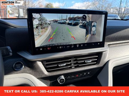 Used 2025 Ford Explorer Platinum w/ LUX Leather Package image 24