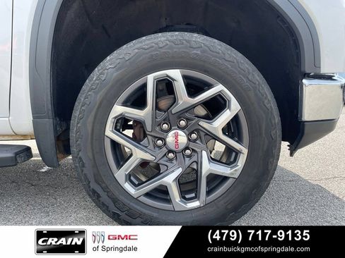Used 2024 GMC Sierra 1500 SLT w/ SLT Premium Plus Package AWD/4WD image 31
