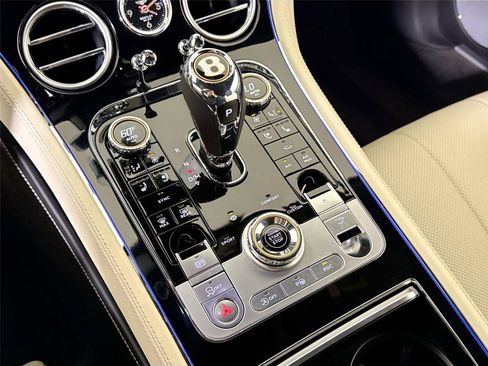 Used 2020 Bentley Continental GT V8 image 21