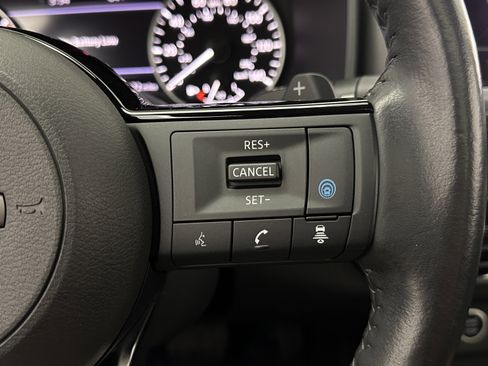 Used 2023 Nissan Rogue SL w/ SL Premium Package image 24