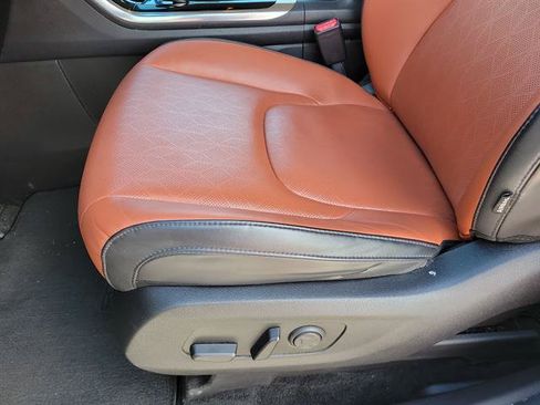 Used 2022 Kia Carnival SX FWD image 4