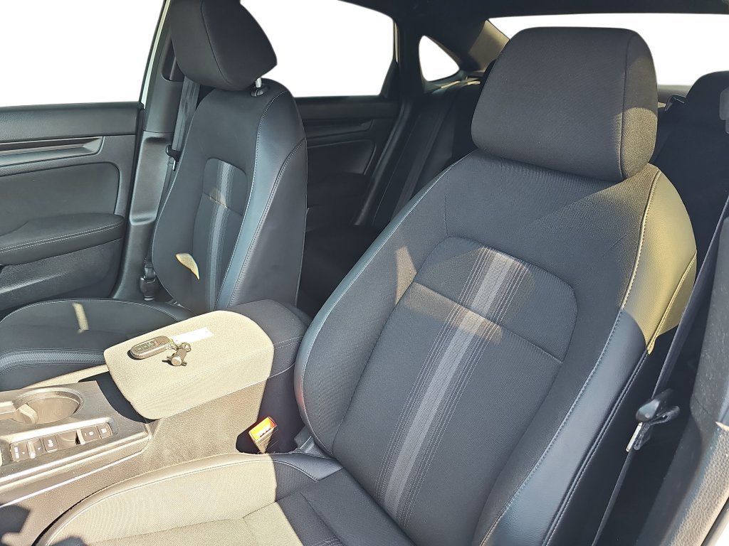 Used 2022 Honda Civic Sport image 15