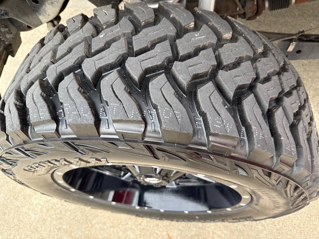 Used 2016 Ford F250 XL w/ Power Equipment Group AWD/4WD image 14