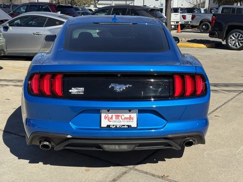 Used 2021 Ford Mustang Coupe image 6