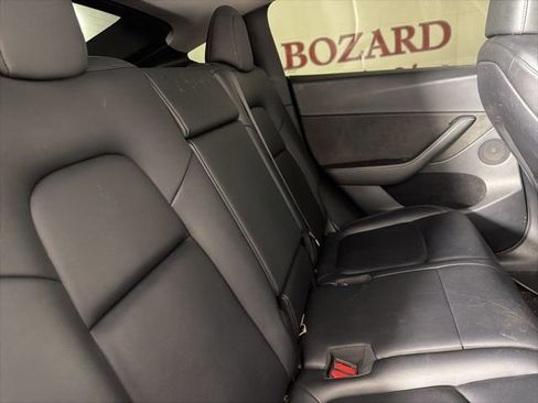 Used 2023 Tesla Model Y Long Range image 18