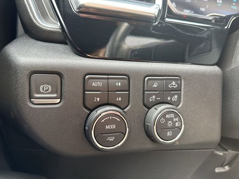 Used 2024 Chevrolet Silverado 2500 High Country image 18