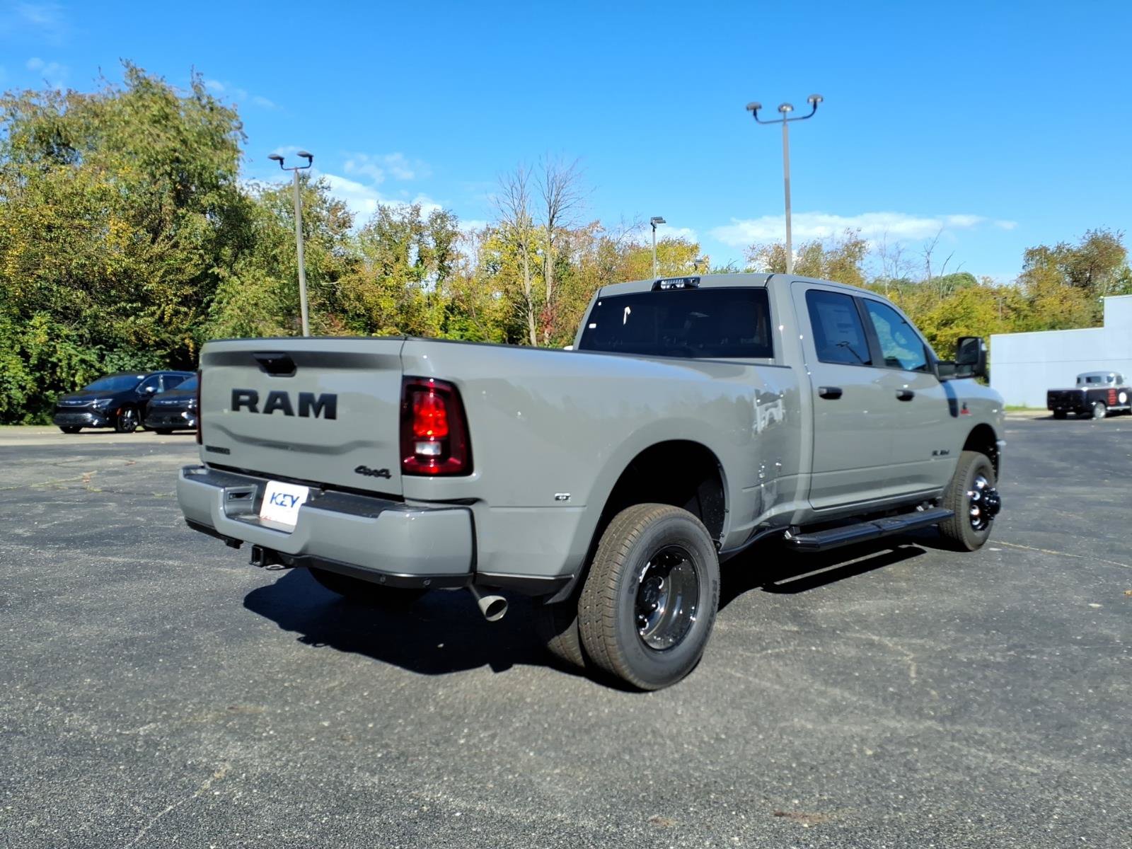 New 2027 RAM 3500 Big Horn AWD/4WD image 7
