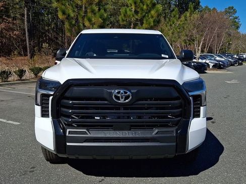 New 2026 Toyota Tundra SR image 2