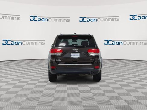 Used 2017 Jeep Grand Cherokee Limited AWD/4WD image 7