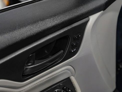 Used 2018 Honda Odyssey Touring image 41