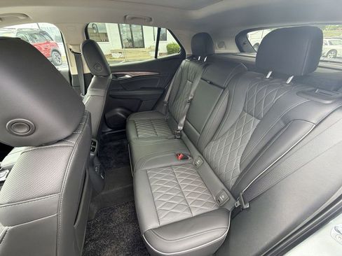 Used 2023 Buick Envision Avenir AWD/4WD image 29