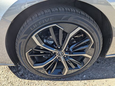 Used 2023 Nissan Altima 2.5 SR image 8