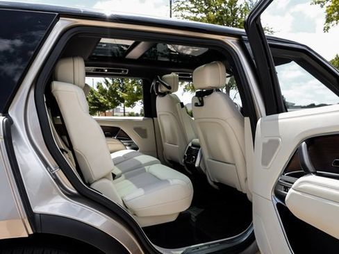 New 2026 Land Rover Range Rover Long Wheelbase SE AWD/4WD image 44