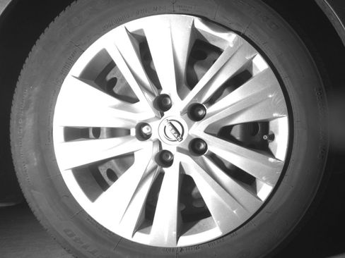 Used 2025 Nissan Sentra S FWD image 16