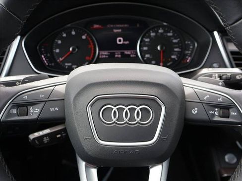Used 2023 Audi Q5 2.0T Premium w/ Convenience Package AWD/4WD image 16