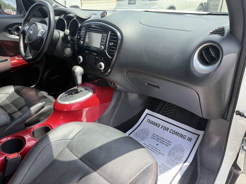Used 2015 Nissan Juke SL FWD image 26