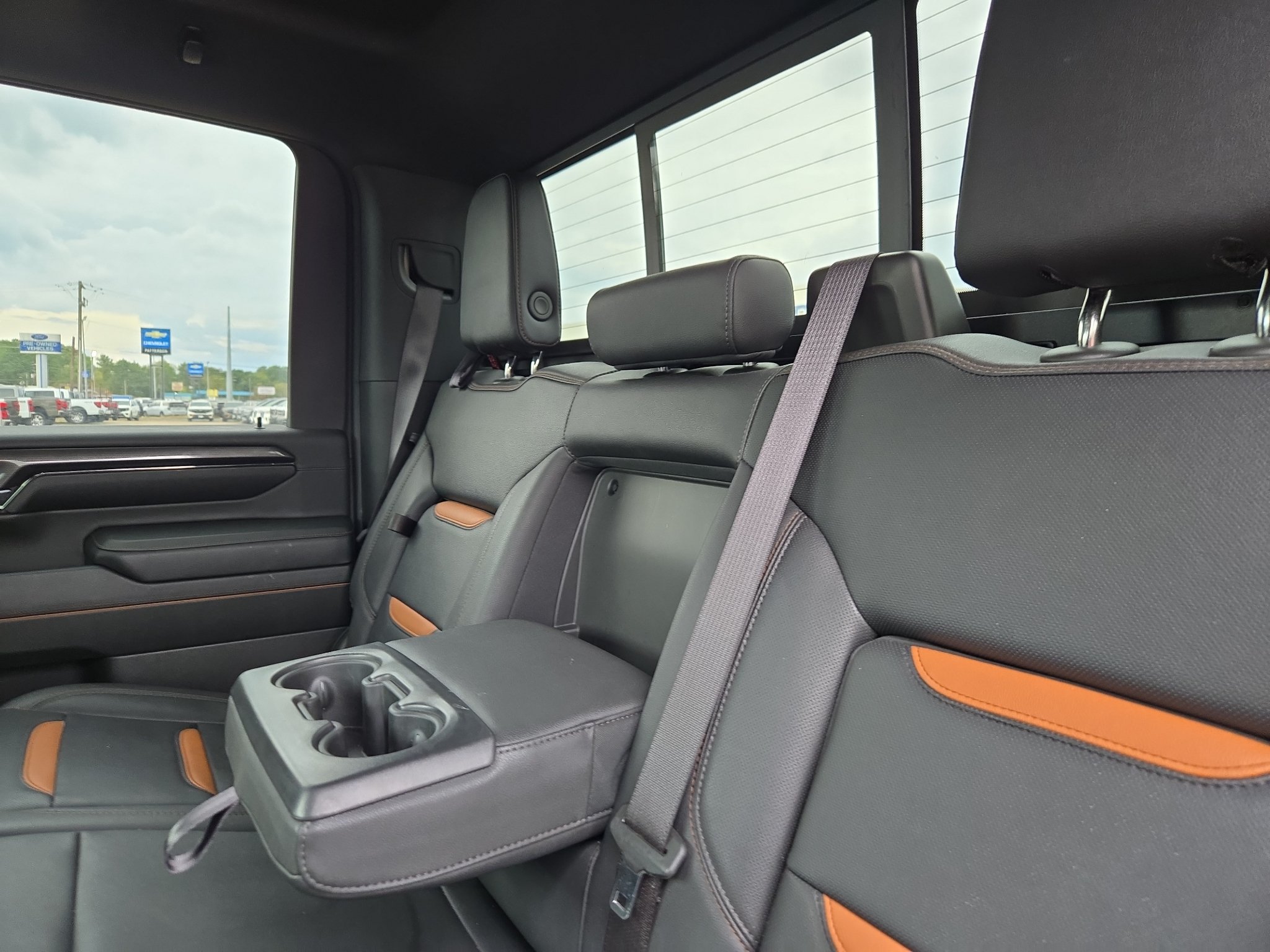 Used 2024 GMC Sierra 2500 AT4 w/ AT4 Premium Plus Package AWD/4WD image 20
