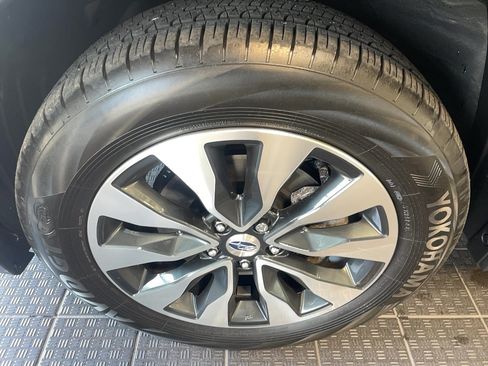 Used 2024 Subaru Outback Limited AWD/4WD image 4