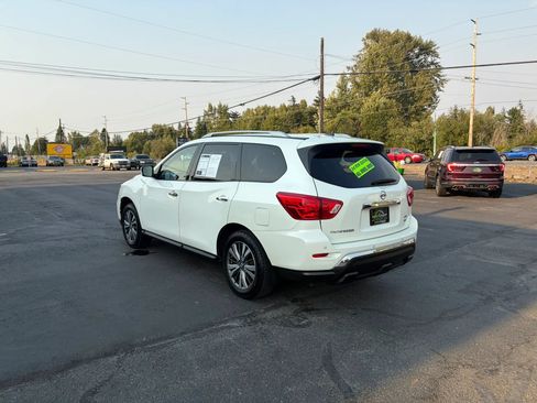 Used 2018 Nissan Pathfinder 4WD image 4