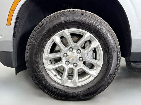 Used 2025 Chevrolet Tahoe LT w/ Comfort Package image 33