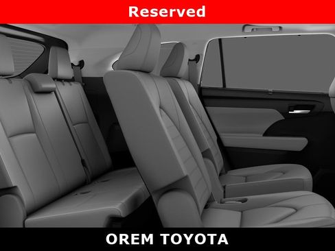 New 2026 Toyota Highlander XLE image 21