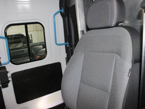 Used 2024 RAM ProMaster 3500 w/ Delivery Van Package FWD image 11