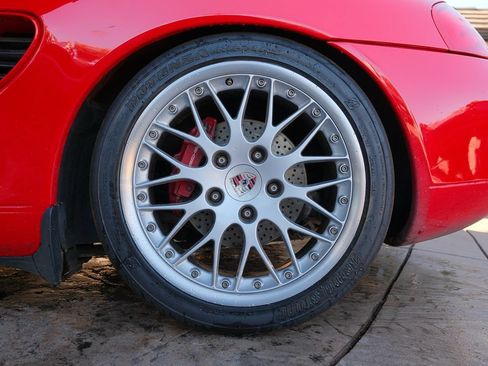 Used 2002 Porsche Boxster S RWD image 25