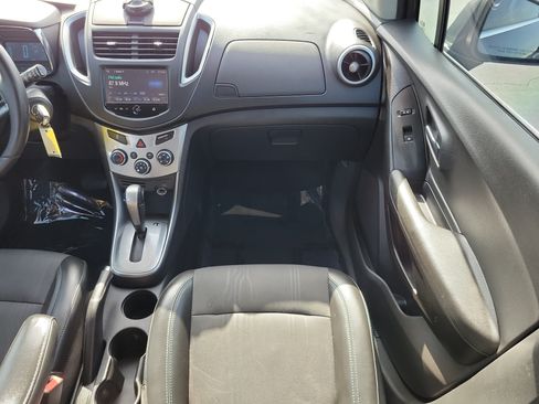 Used 2016 Chevrolet Trax LT w/ LT Convenience Package FWD image 14