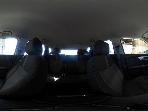 Used 2025 Chevrolet Blazer LT image 42