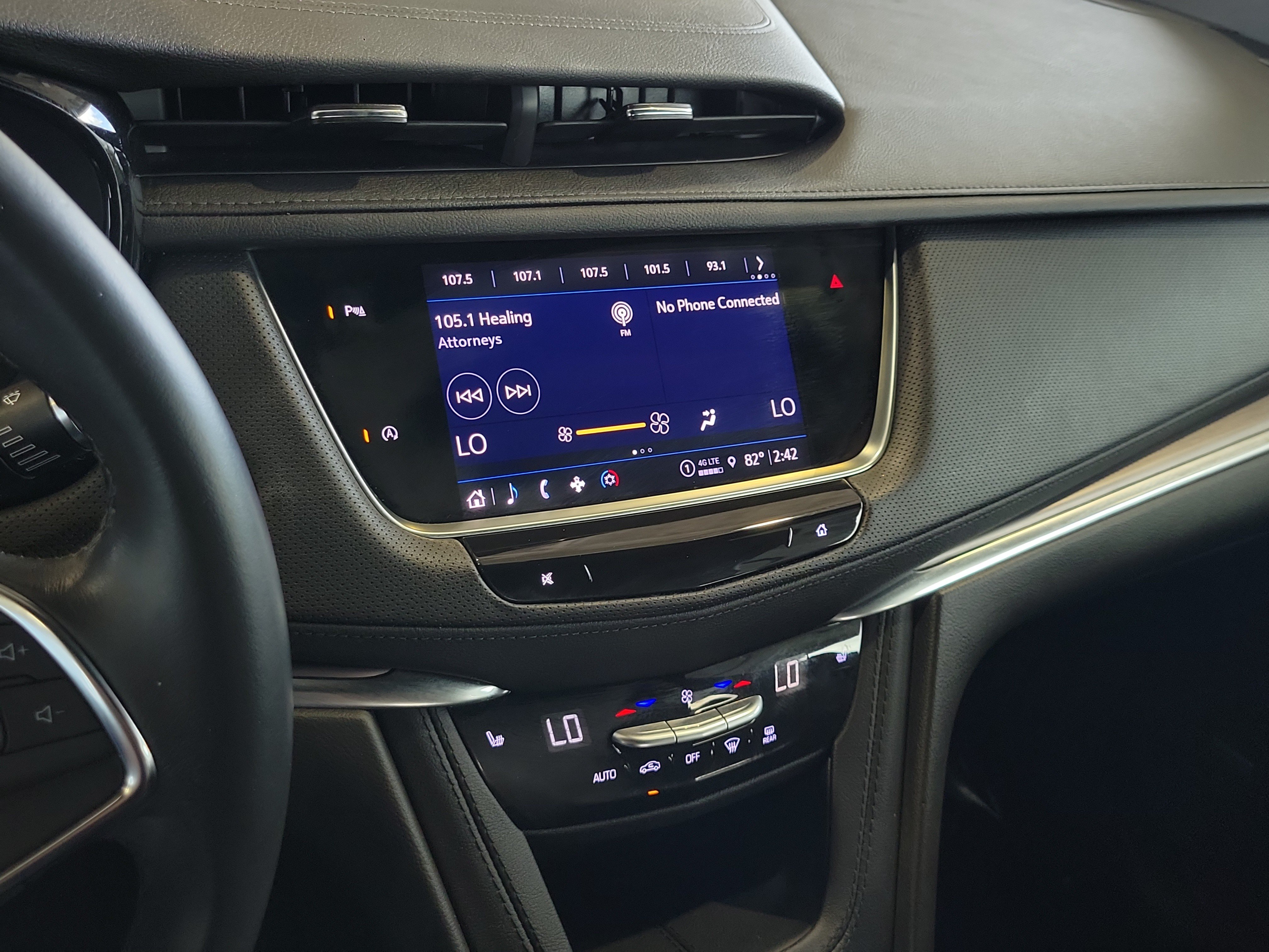 Used 2023 Cadillac XT5 Luxury FWD image 25