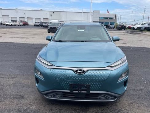 Used 2021 Hyundai Kona Ultimate w/ Cargo Package FWD image 2