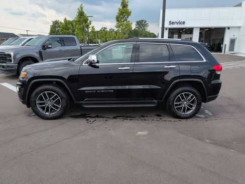 Used 2018 Jeep Grand Cherokee Limited AWD/4WD image 2