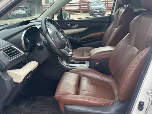 Used 2019 Subaru Ascent Touring w/ Popular Package #2 AWD/4WD image 2