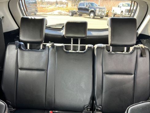 Used 2018 Toyota Highlander Limited image 21