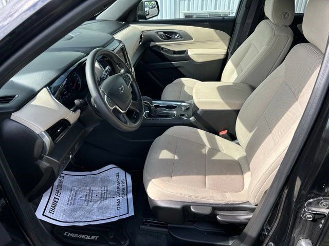 Used 2023 Chevrolet Traverse LS w/ Midnight/Sport Edition FWD image 13