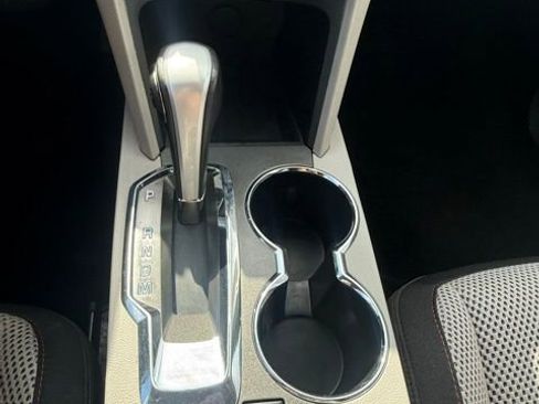 Used 2015 Chevrolet Equinox LT image 23