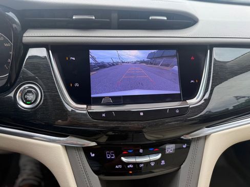 Used 2020 Cadillac XT6 Premium Luxury image 23