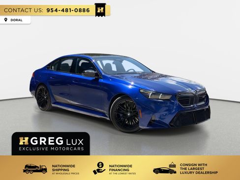 Used 2025 BMW M5 AWD/4WD image 1