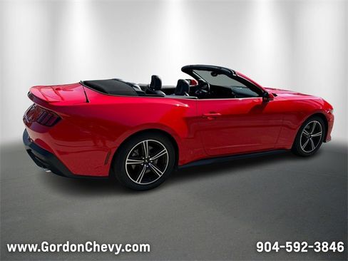 Used 2024 Ford Mustang Premium image 5