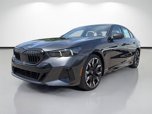 New 2026 BMW 530i xDrive w/ M Sport Package image 7