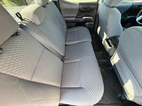 Used 2021 Toyota Tacoma SR5 RWD image 12