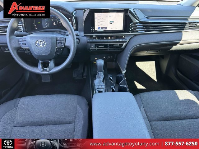 Used 2026 Toyota Camry LE AWD/4WD image 17