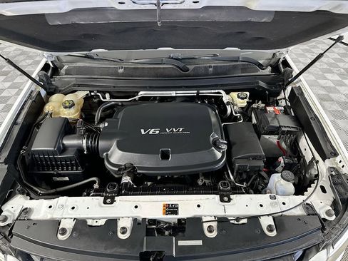 Used 2017 Chevrolet Colorado Z71 RWD image 37