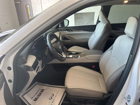 New 2027 INFINITI QX60 Luxe AWD/4WD image 5