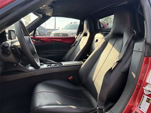 Used 2019 MAZDA MX-5 Miata RF Grand Touring RWD image 3