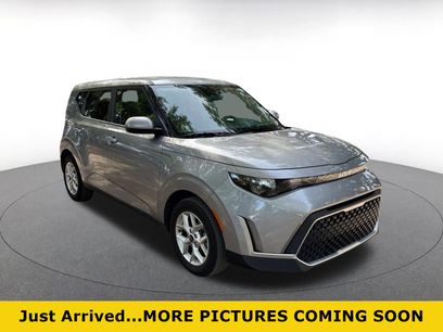 Used 2025 Kia Soul LX w/ LX Technology Package