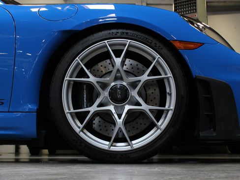 Used 2023 Porsche 718 Cayman GT4 RS image 12